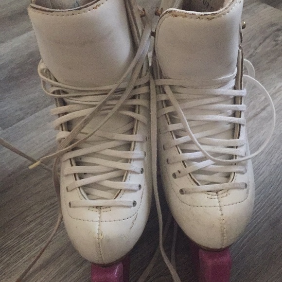 Other - ice skates✨